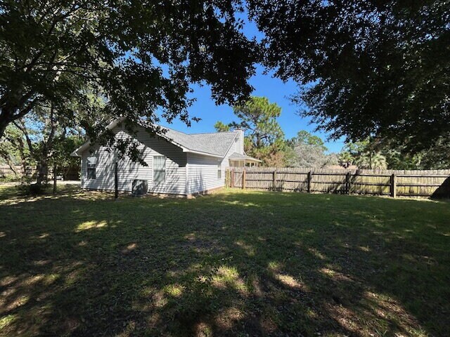 Building Photo - 2625 Weeping Willow Ln