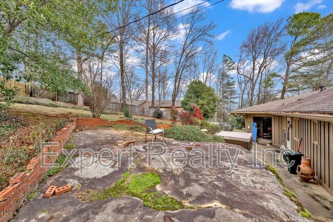 Building Photo - 373 Laredo Dr