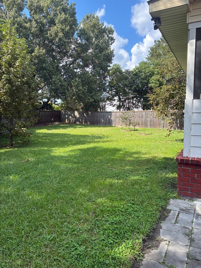 Building Photo - 1415 White Ibis Ct