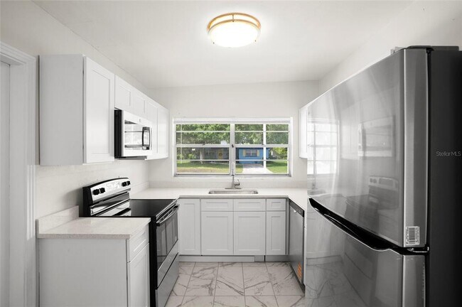 Building Photo - 512 Langford Cir