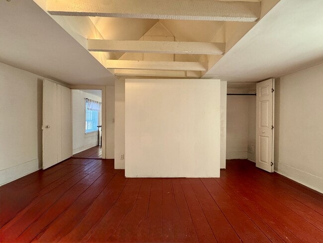 Building Photo - Historic Three Bedroom Home With Ample Outdoor Space - SHORT-TERM LEASE