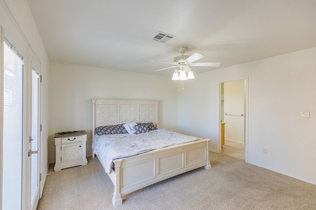 Building Photo - Beautiful Home W/Solar Panels