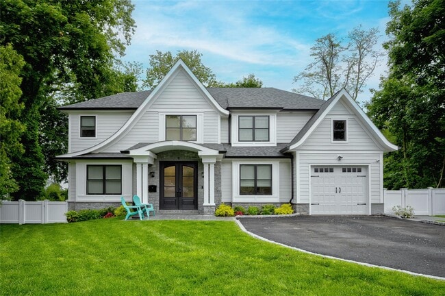 Primary Photo - 9 Wyndham Way