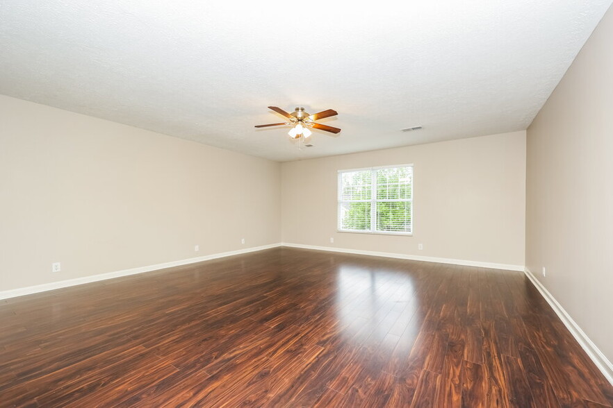 Building Photo - 3428 Chandler Cove Way
