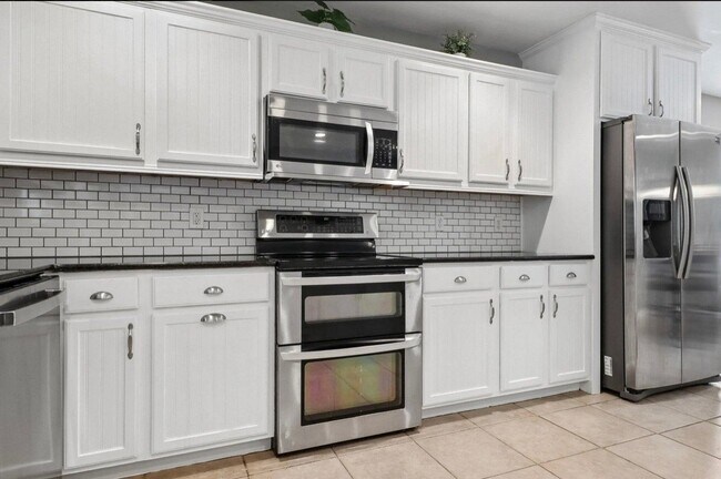 Building Photo - 7 Longleaf Ct