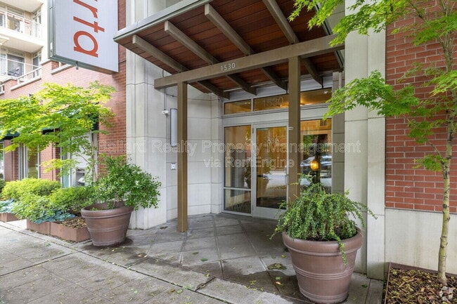 Building Photo - 1530 NW Market St