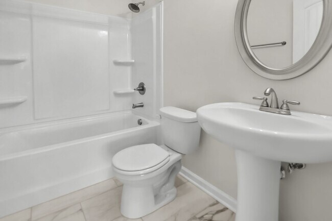 Building Photo - Like New Three Bedroom with Bonus!