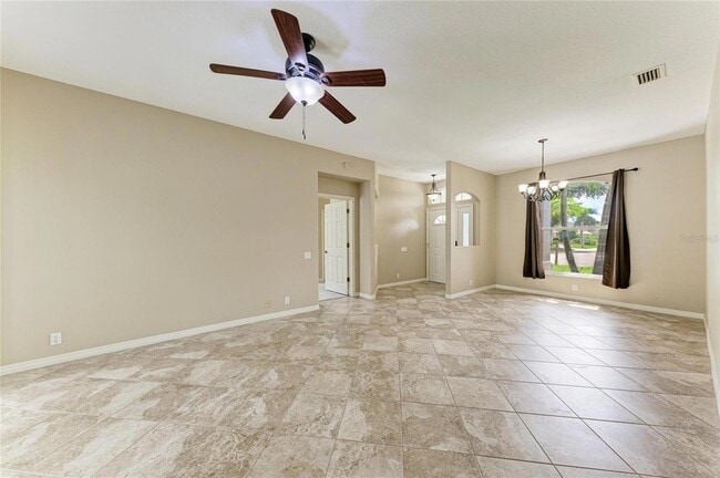 Building Photo - 4315 73rd Terrace E