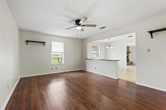 Building Photo - 216 Red River Dr