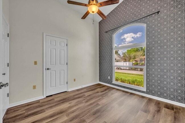 Building Photo - Great Oviedo Home in Bentley Woods!