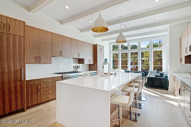 Building Photo - 1251 Selva Marina Cir