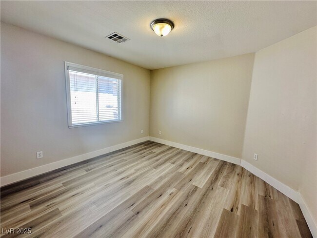 Building Photo - 8907 Austin Ridge Ave