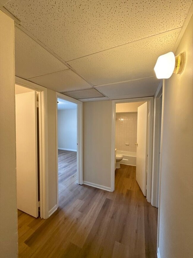 Building Photo - T.R. Lawing Realty Property