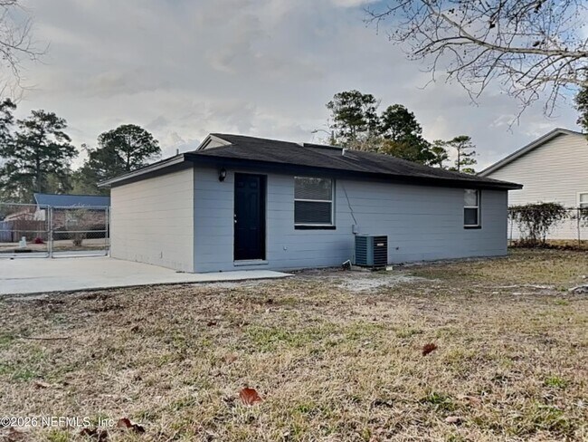 Building Photo - 11749 Kingfisher Ln E