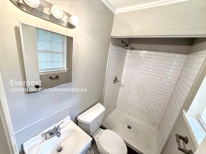 Building Photo - 1004 Cherry Brook Cir