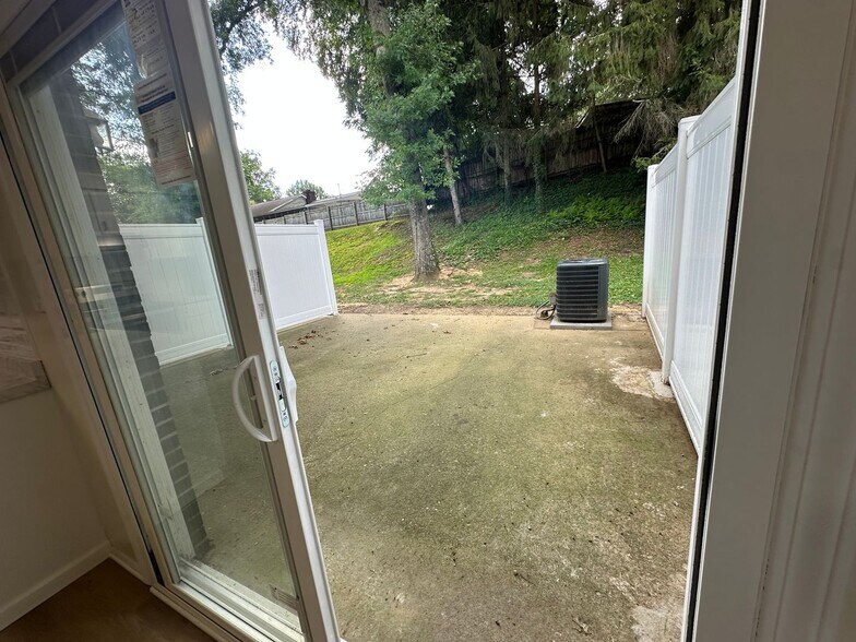 Building Photo - 37 Campbell Dr