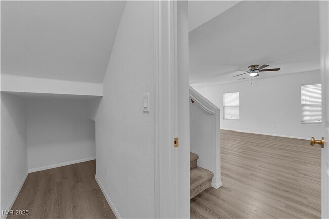 Building Photo - 9734 Cluny Ave
