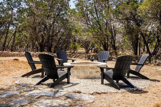 Building Photo - 625 Gruene River Dr