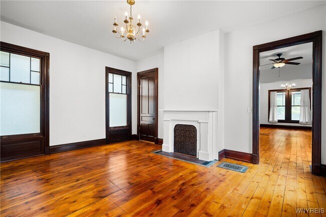 Building Photo - 136 Prospect Ave