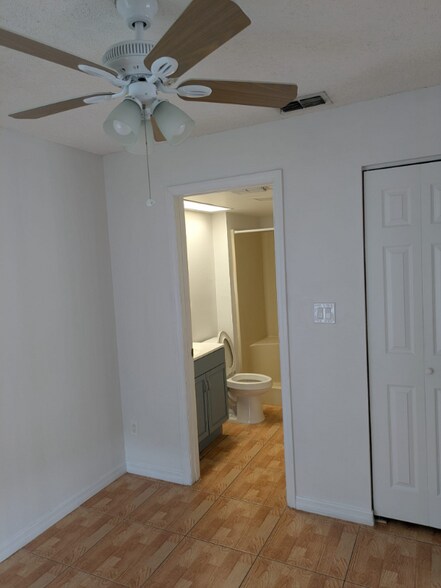 Building Photo - 4369 White Pine Ave