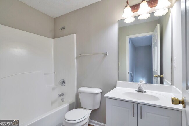 Building Photo - 5901 Valley Green Rd