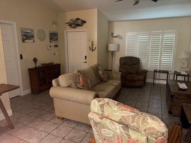 Building Photo - 1107 SW 41st Terrace