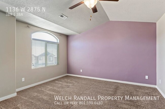 Building Photo - 1136 2875 N