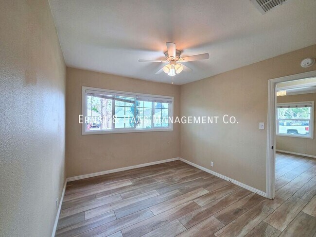 Building Photo - 4449 Shadeway Rd