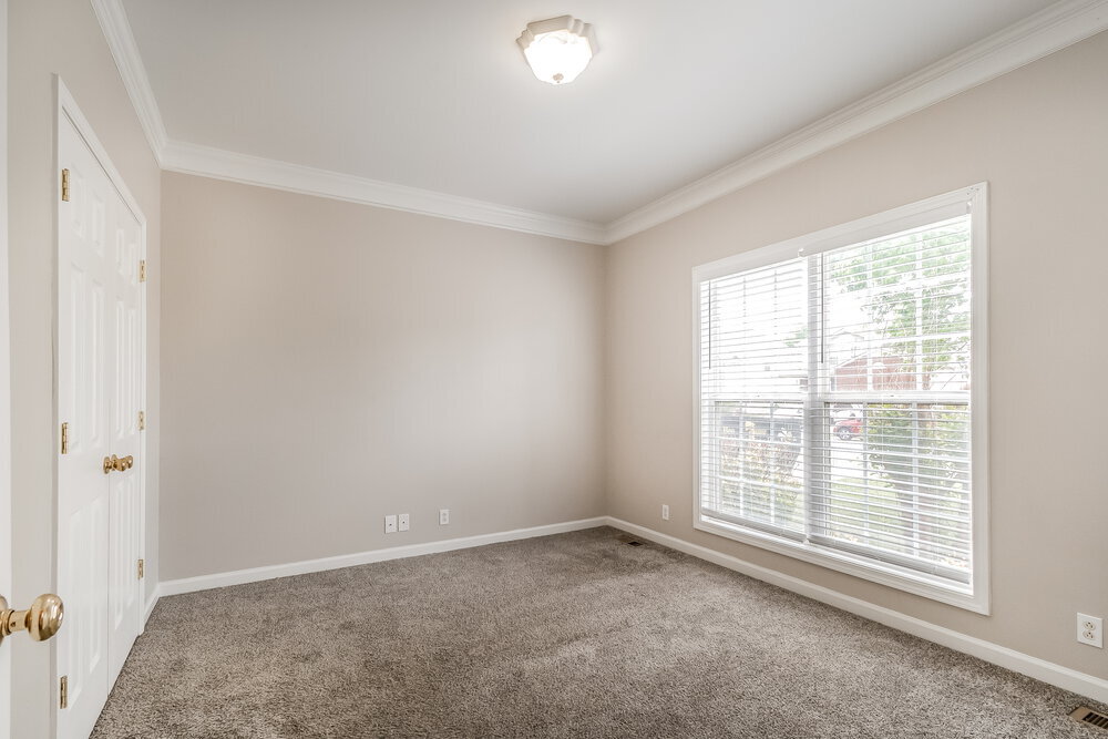 Building Photo - 2137 Aberdeen Cir