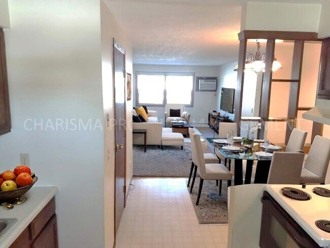 Building Photo - 2 BD - WHEN LOCATION, COMMUNITY AND PRICE MATTER...THIS IS THE PLACE FOR YOU!