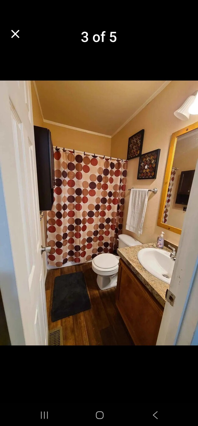 Building Photo - 818 FM713