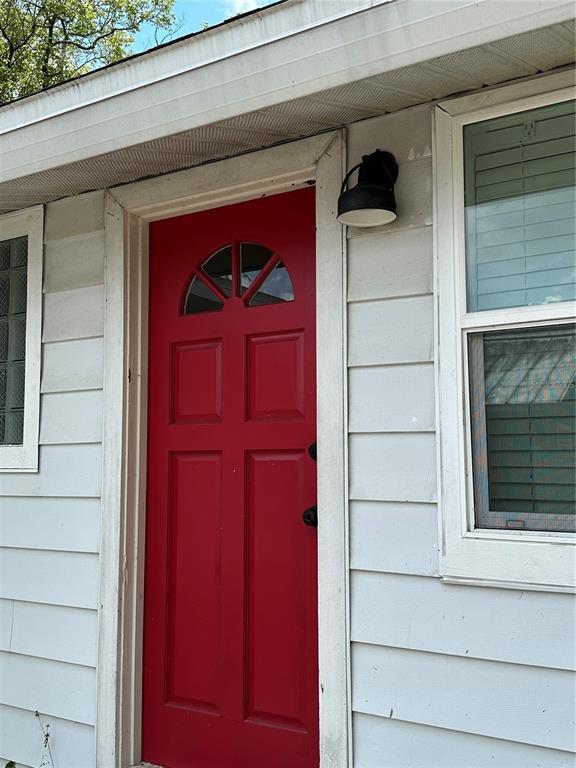 Building Photo - 4713 Thorpe Ave