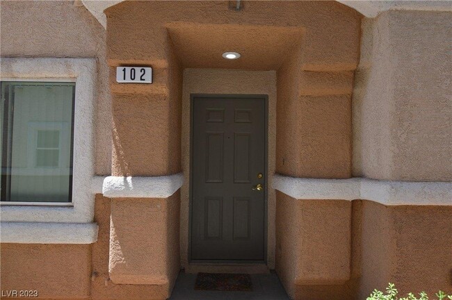 Building Photo - 6560 Bucking Horse Ln