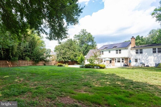 Building Photo - 14912 Emory Ln