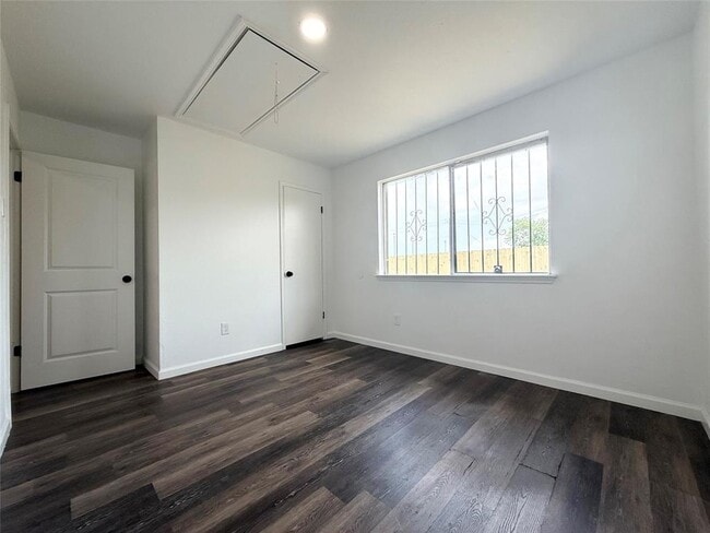 Building Photo - 6347 Marinwood Dr