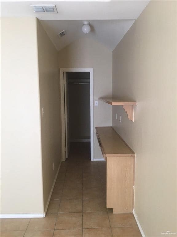 Building Photo - 2503 Salvatierra Ave