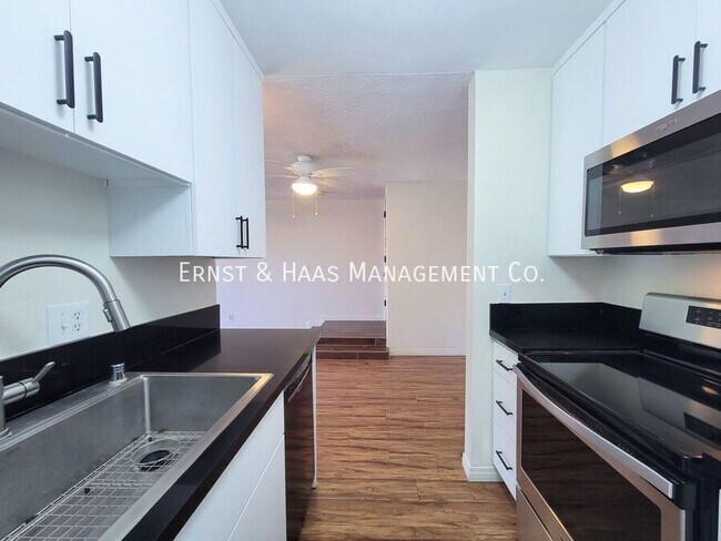 Building Photo - 3565 Linden Ave