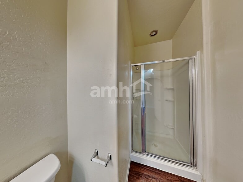 Building Photo - 3708 S 100th Glen