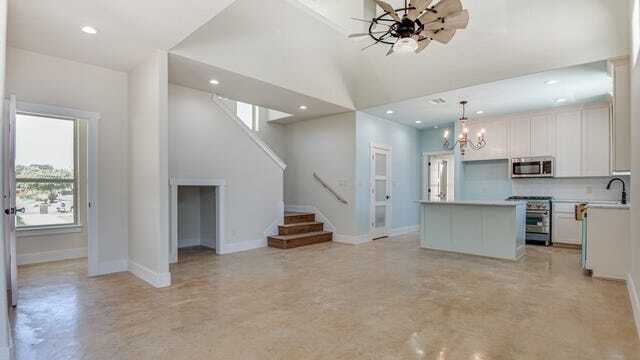 Building Photo - 1702 Gruene Vineyard Crossing