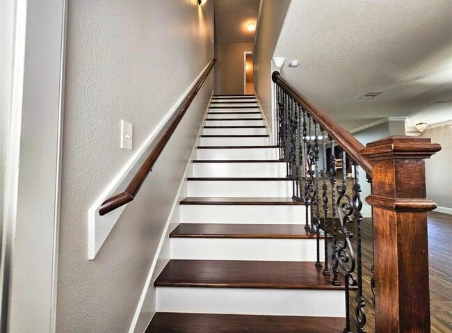 Building Photo - 29433 Forest Floor Ln