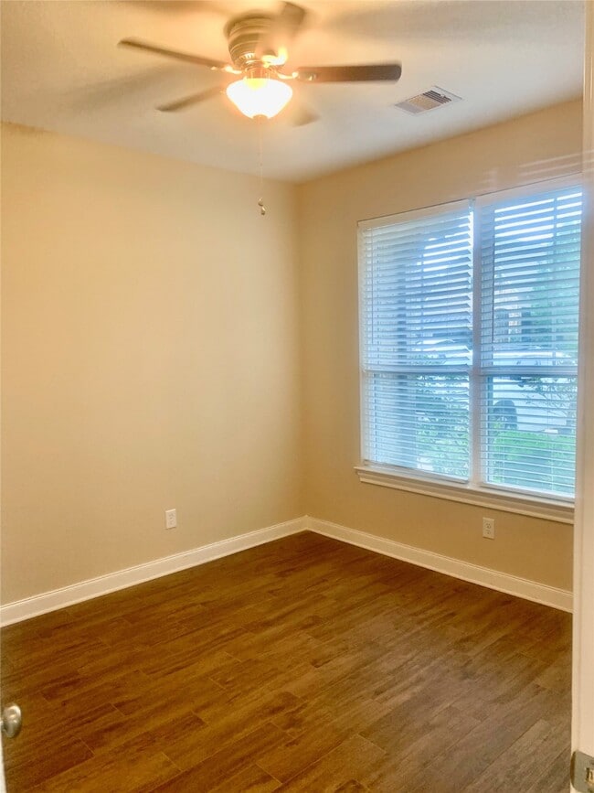 Building Photo - 3614 Bonnie Bend Dr