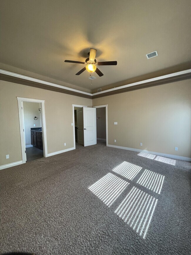 Building Photo - 3724 Coco Palm Dr