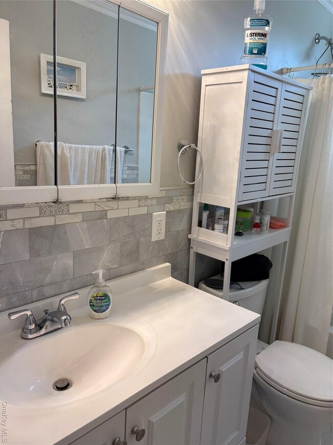 Building Photo - 346 S Main St