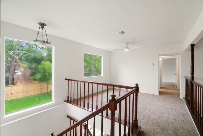 Building Photo - 915 S Diamondhead Blvd