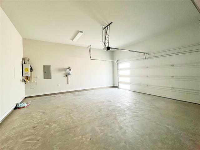 Building Photo - 3425 Teasdale Dr