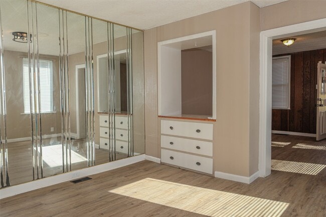 Building Photo - 3723 Wisconsin Ave