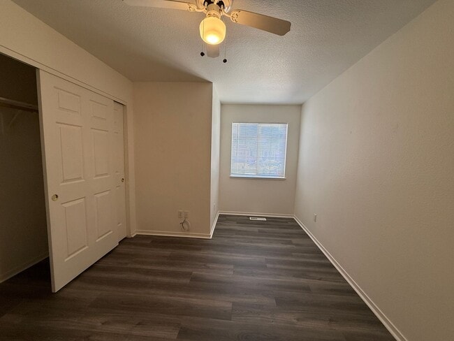 Building Photo - 6408 Aleut Ct