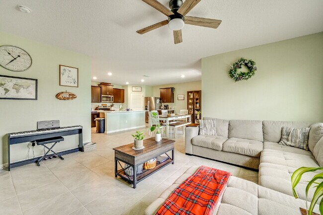 Building Photo - 4BR/2BA home located in Harvest Landing