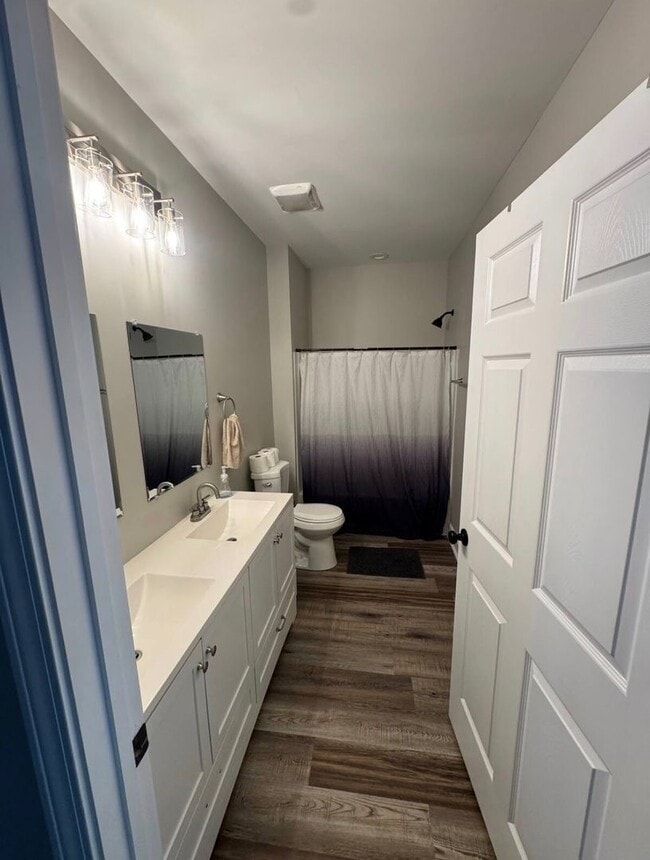 Building Photo - 9 Dixie Ave