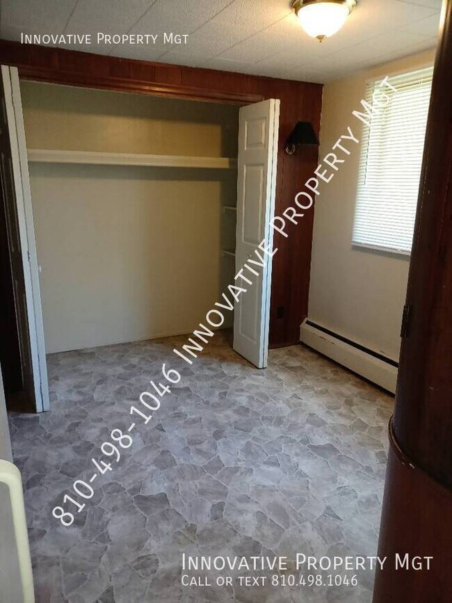 Building Photo - 5181 1/2 N. Elms-#1